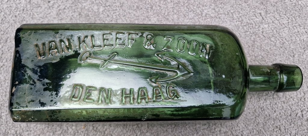 Antieke Reclame fles Kelderfles VAN KLEEF & ZOON DEN HAAG, Ophalen of Verzenden, Gebruikt, Verpakking