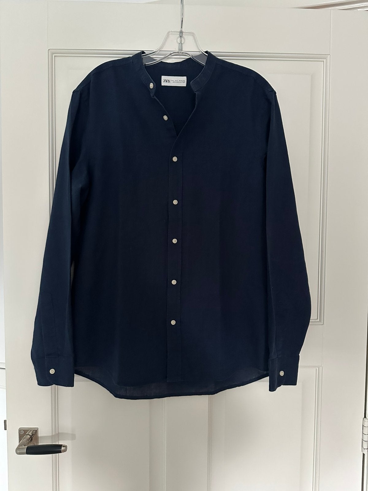 Donkerblauw overhemd van linnen-katoen, Ophalen of Verzenden, Zo goed als nieuw, Blauw, Halswijdte 38 (S) of kleiner