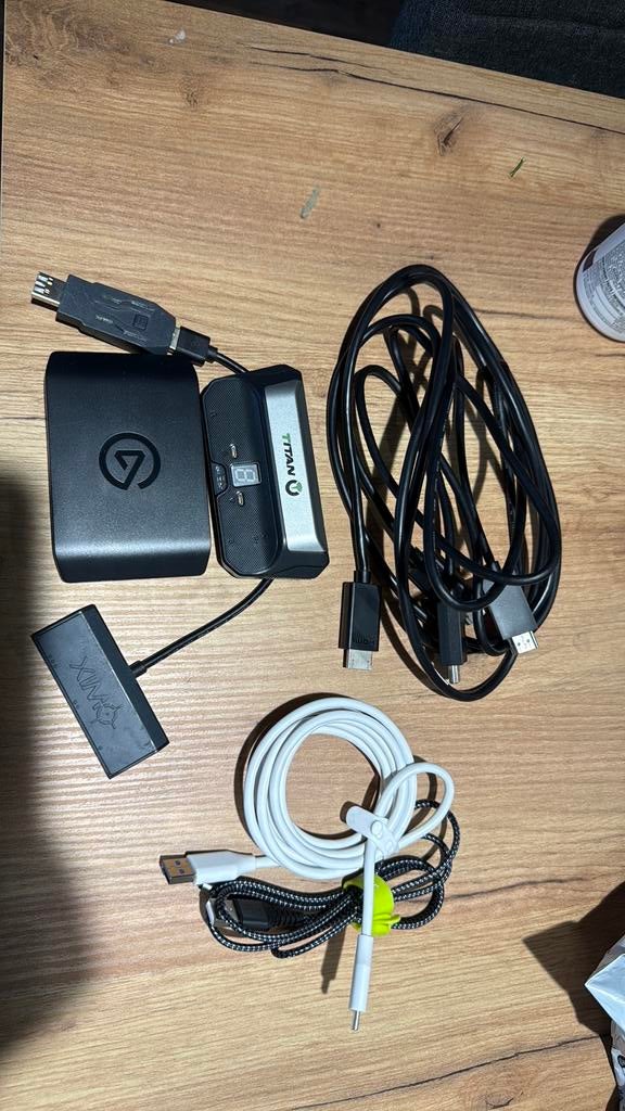Titan Two met Elgato HD60x + Xim Apex Gratis, Ophalen of Verzenden, Zo goed als nieuw