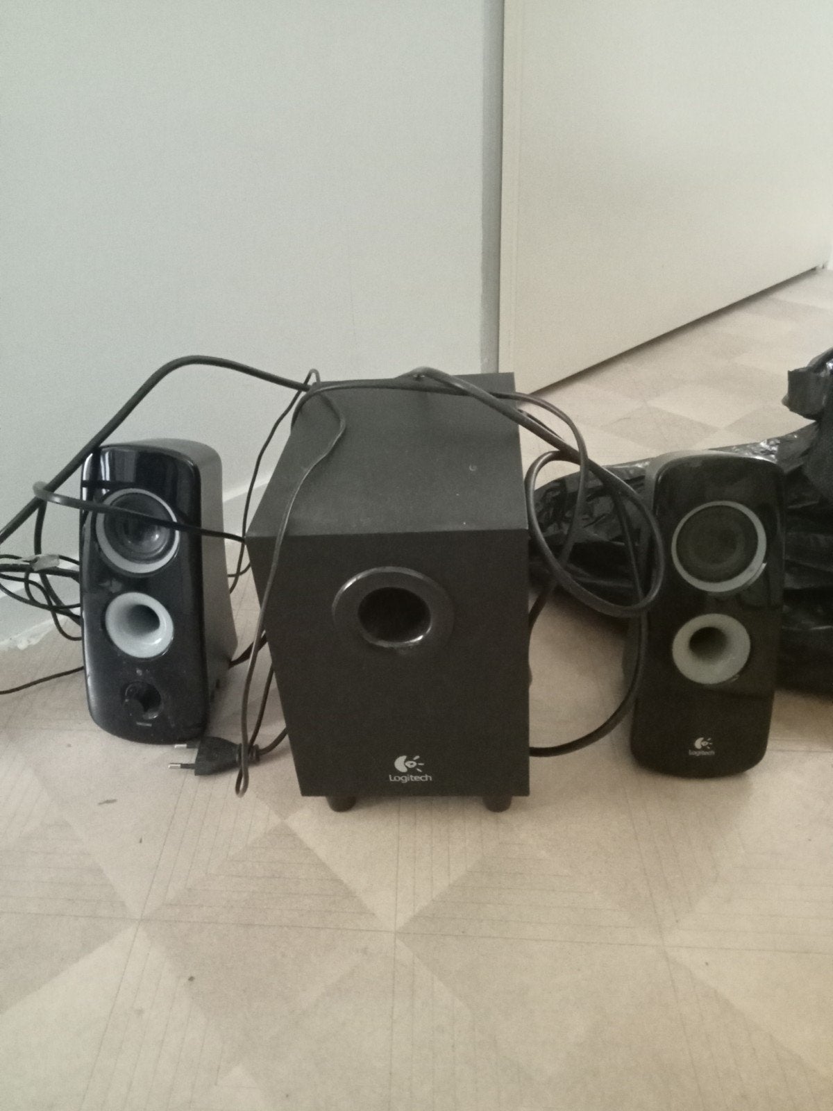 Logitech 2.1 Set computerspeakers, Computers en Software, Pc speakers, Ophalen