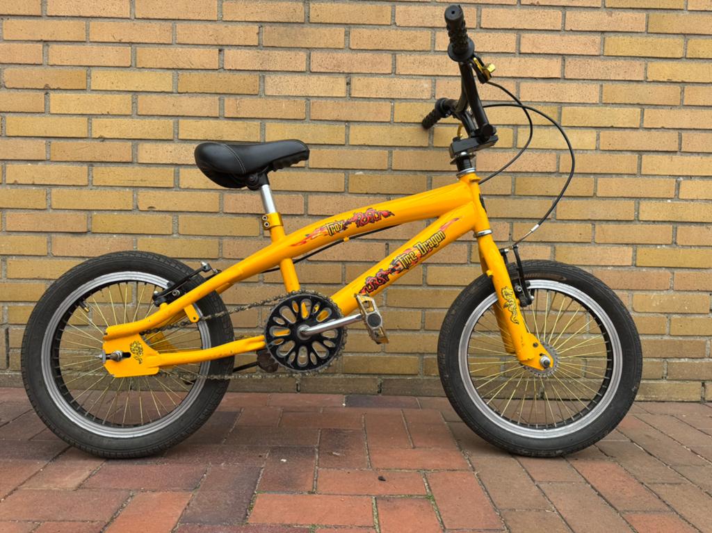 Mooie gele kinder fiets crossfiets jongensfiets, Fietsen en Brommers, Fietsen | Crossfietsen en BMX, Ophalen, Zo goed als nieuw