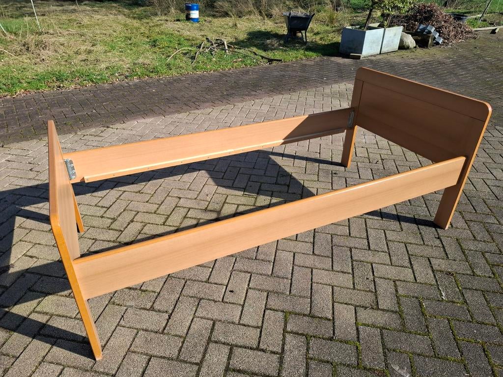 Te koop senioren bed, 90 cm, Eenpersoons, Ophalen of Verzenden, Zo goed als nieuw