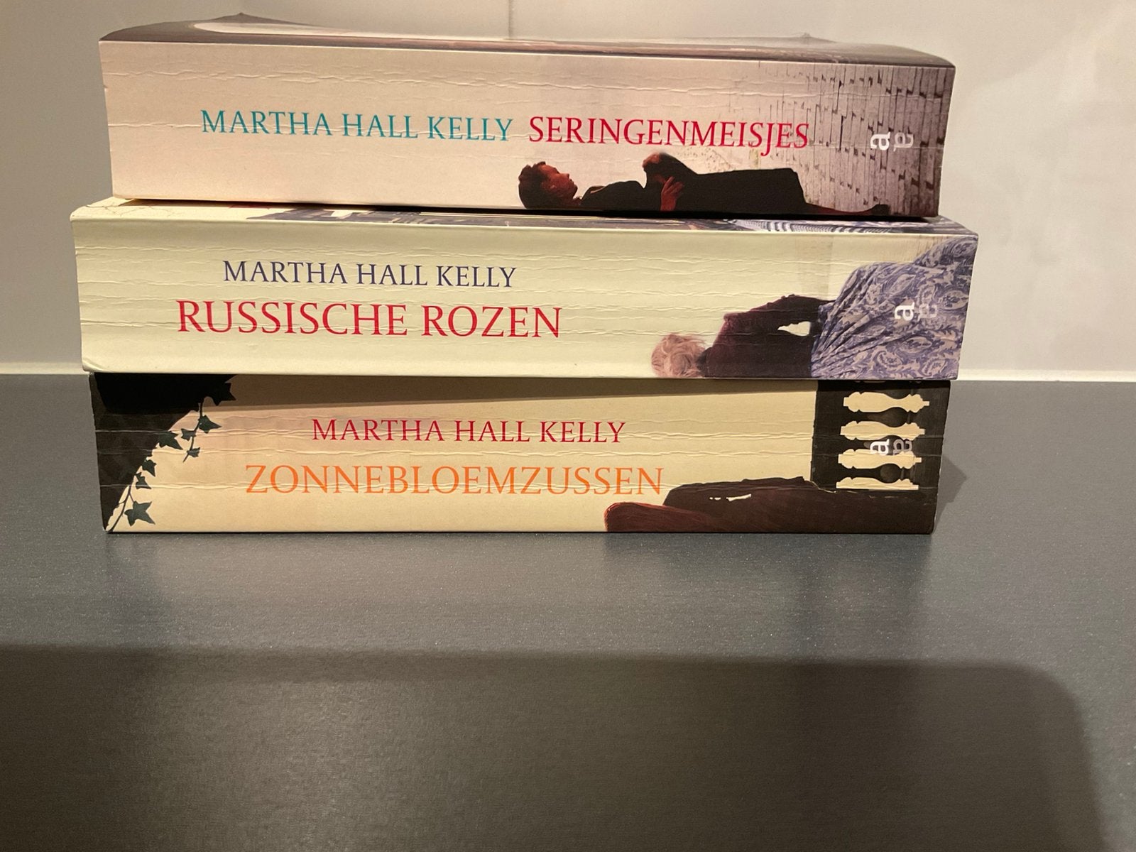 Seringenmeisjes, Russische Rozen, Zonnenbloem zussen, Ophalen of Verzenden, Zo goed als nieuw