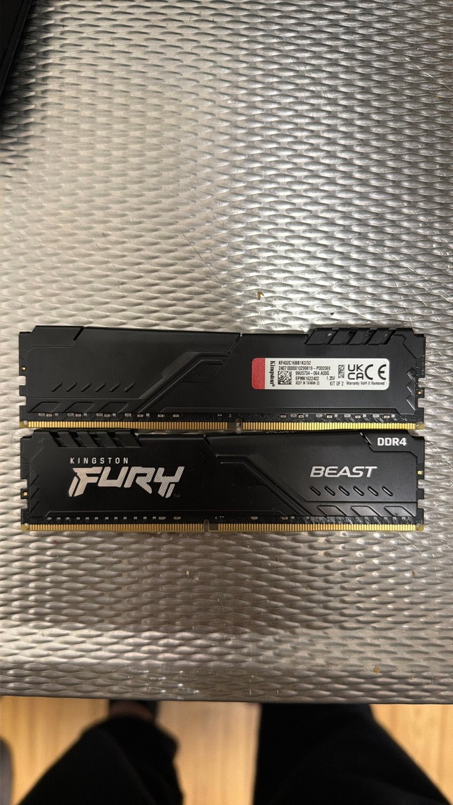 2x 16GB Kingston Fury Beast DDR4 3600MHz RAM Geheugen, Computers en Software, RAM geheugen, Ophalen, 32 GB, DDR4, Zo goed als nieuw