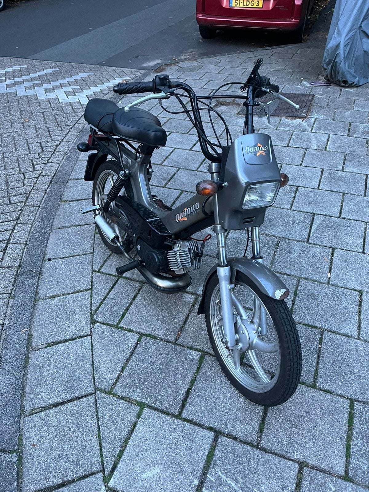 Tomos Quadro A52 Luxe 2011 – Geel Kenteken – Airsal 50cc, Fietsen en Brommers, Brommers | Tomos, Ophalen, Maximaal 45 km/u, Zo goed als nieuw