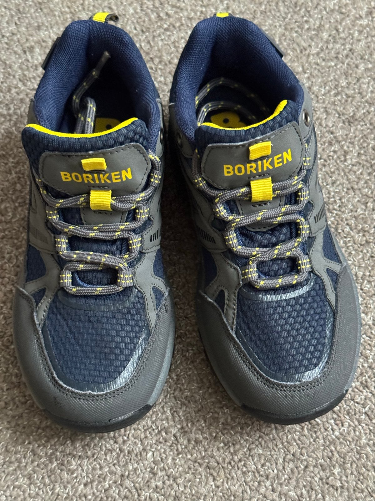 Nette BORIKEN sportschoenen maat 33 - Zo goed als nieuw, Ophalen of Verzenden, Zo goed als nieuw, Jongen of Meisje, Sportschoenen