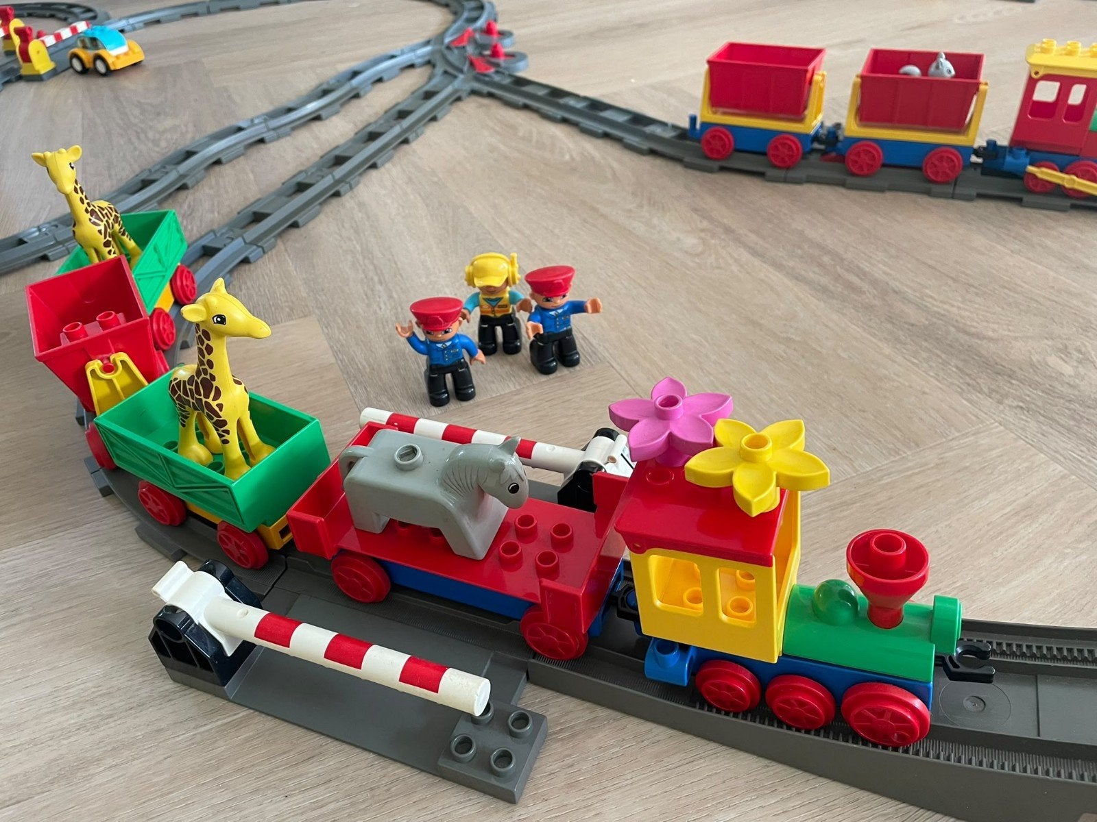 Grote Duplo treinbaan met treinen en accessoires