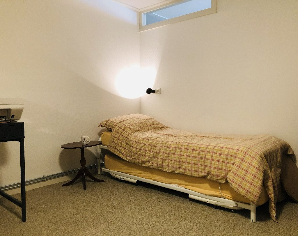 bed met onderschuifbed, Huis en Inrichting, Slaapkamer | Bedden, Ophalen, Gebruikt, Eenpersoons, Degelijk