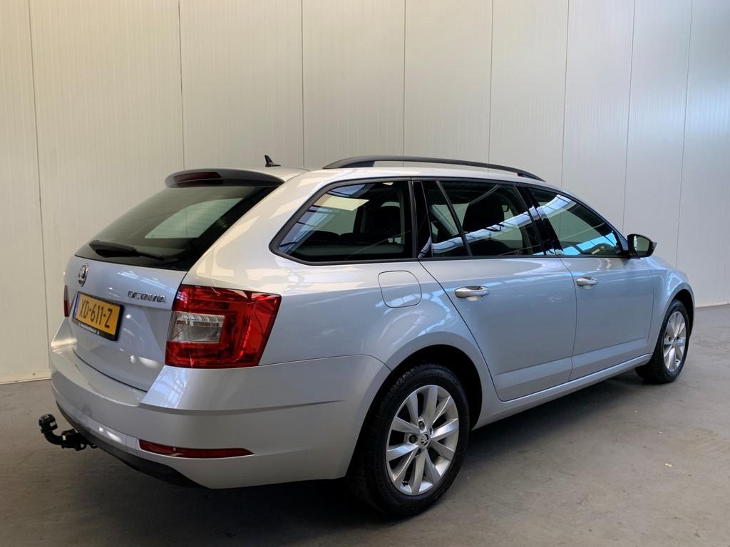Skoda Octavia Combi 1.0 TSI Greentech Ambition Business NAVI, Auto's, Skoda, Gebruikt, Met garantie (alle), 116 pk, Origineel Nederlands