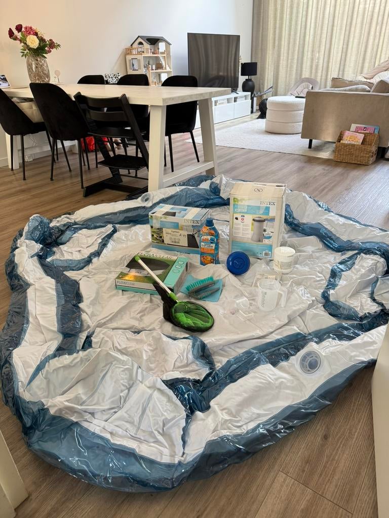 Intex opblaasbaar zwembad met 4 zitjes incl accessoires, Ophalen, Minder dan 80 cm, Opzetzwembad, Rechthoekig