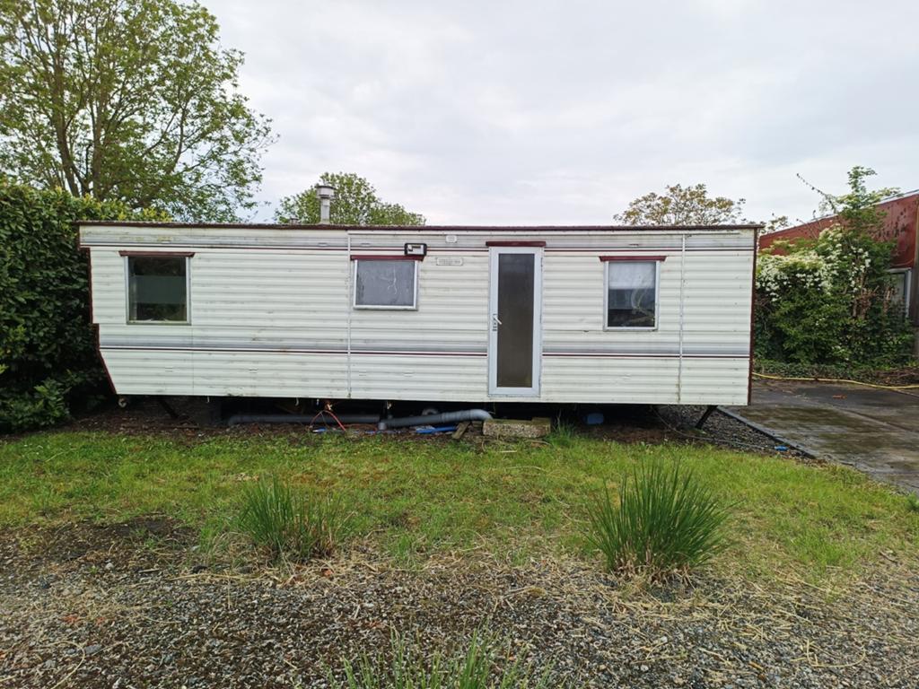 Gratis Stacaravan 8m x 3.5m, Ophalen