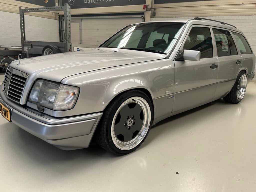 MERCEDES 300 TE 24V NETTE STAAT, Auto's, Mercedes-Benz, Particulier, Ophalen