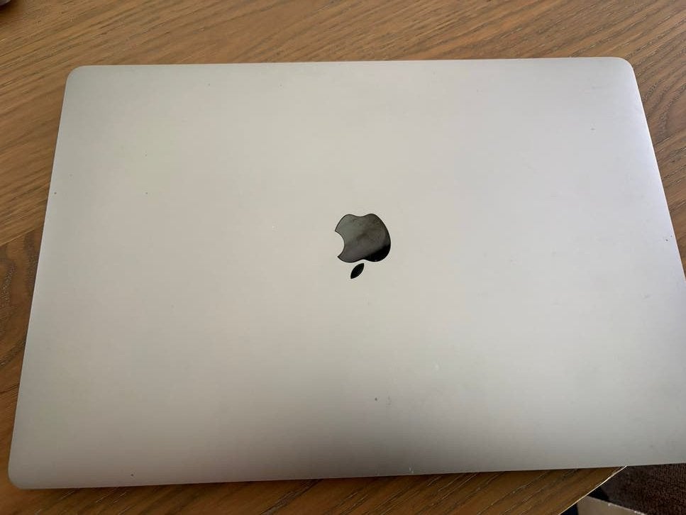 Krachtige MacBook Pro met Intel i9 en 32GB RAM, MacBook Pro, 1 TB of meer, Gebruikt, 2 tot 3 Ghz