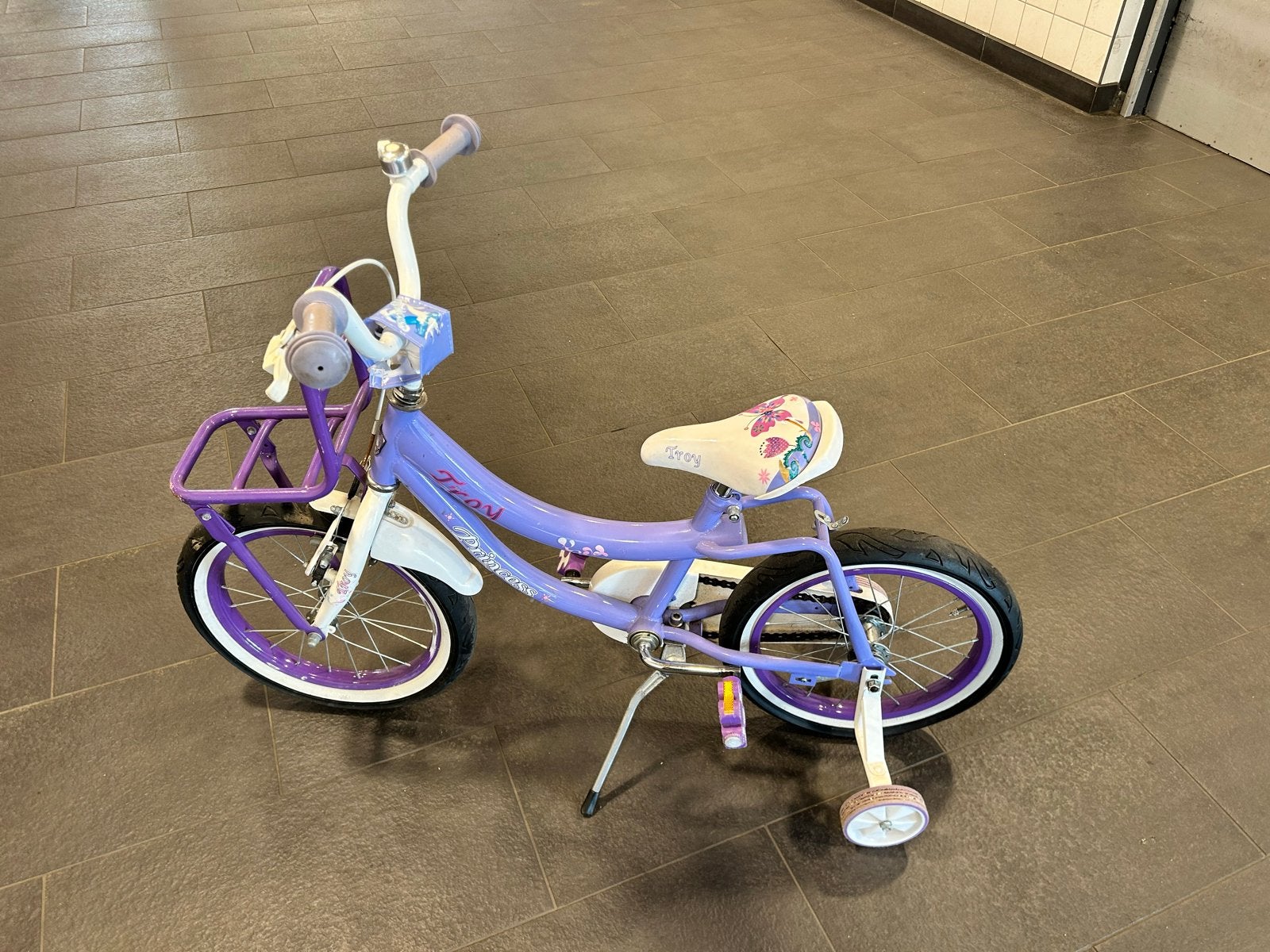 Troy Princess kinderfiets 16 inch met zijwieltjes, Fietsen en Brommers, Terugtraprem, Zijwieltjes, Ophalen of Verzenden, 16 tot 20 inch
