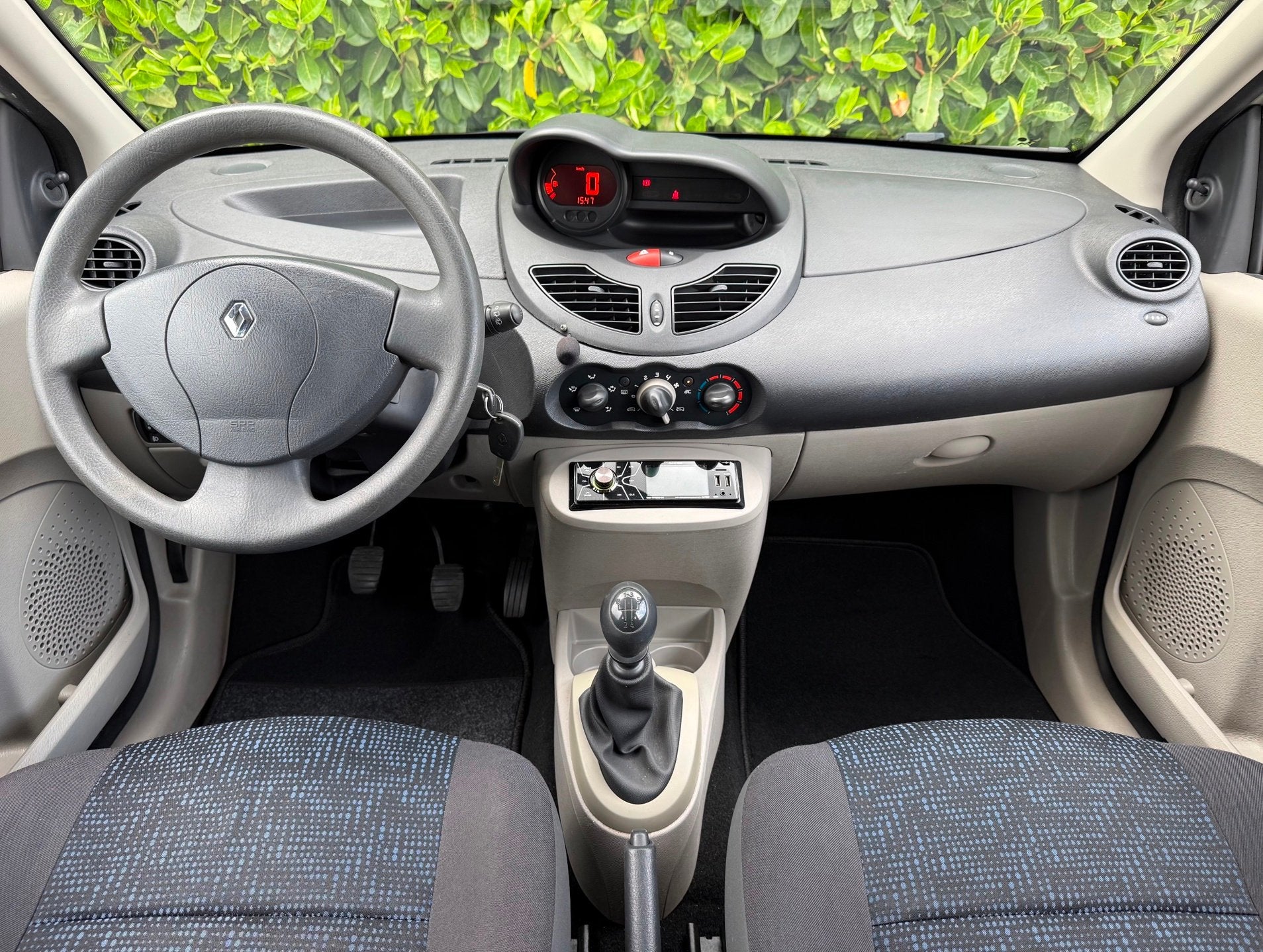 Renault Twingo 1.2 Authentique |NWE APK|AIRCO|BLUETOOTH|NAP, Voorwielaandrijving, 31 €/maand, 4 cilinders, 4 stoelen
