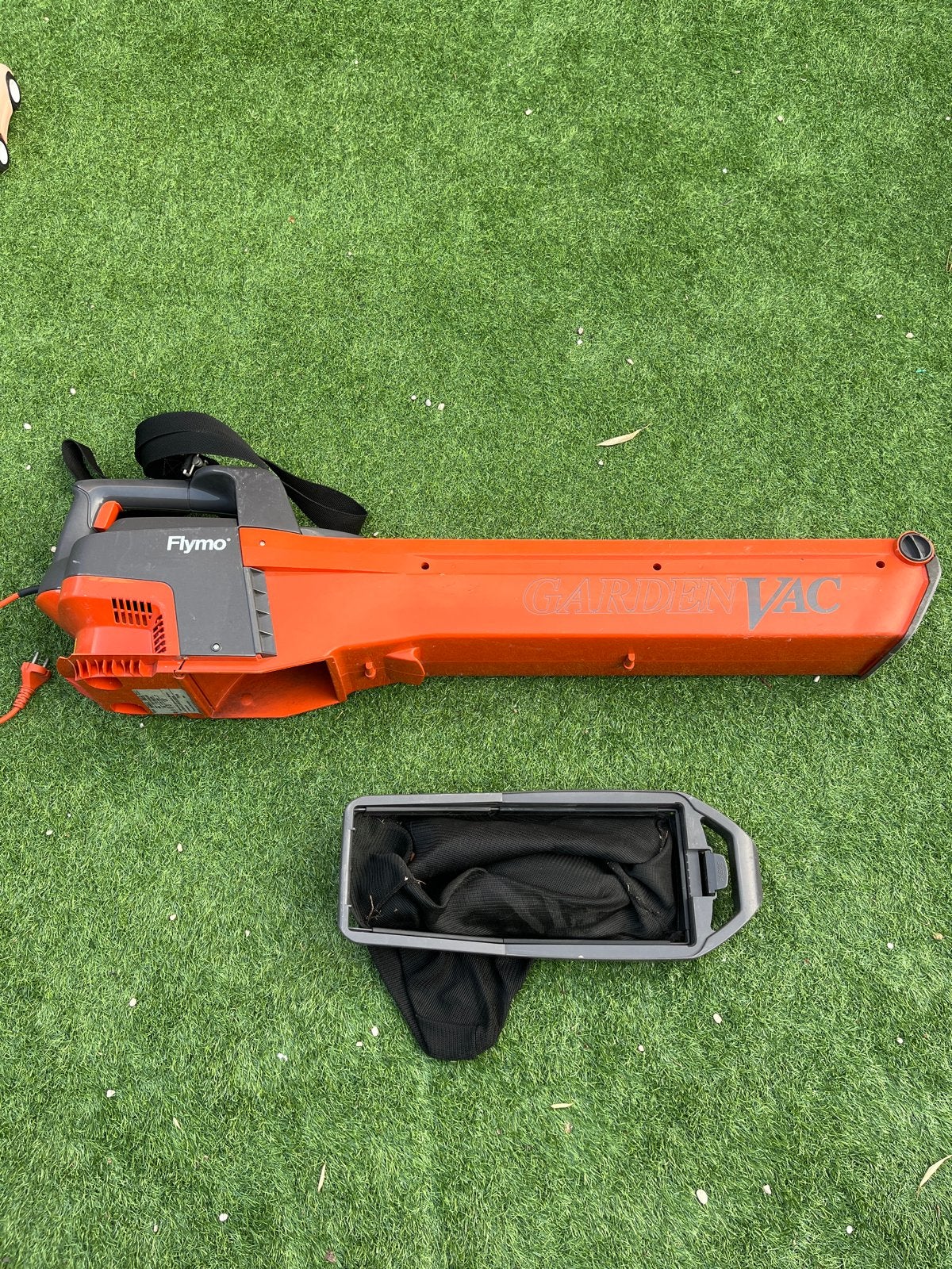 Flymo GardenVac EV650 Bladblazer/Bladzuiger met opvangzak, Gebruikt, Handgedragen, Ophalen of Verzenden, Met opvangzak