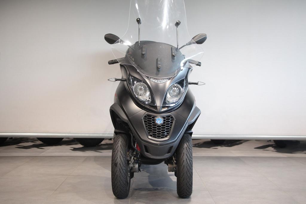 Piaggio MP3 500 HPE SPORT ADVANCED (bj 2018), Motoren, Scooter, Info@piaggio.com, Bedrijf, Piaggio & C. S.P.A.