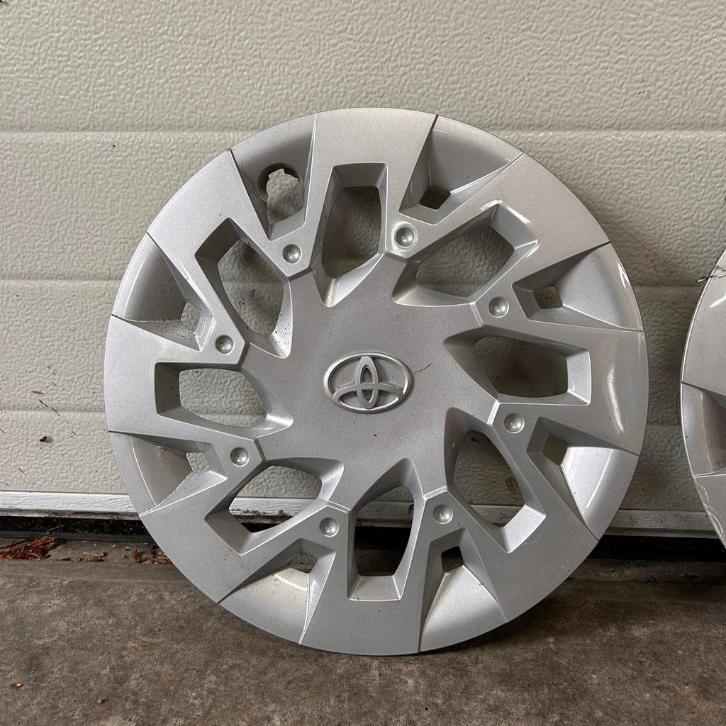 Toyota Aygo X-play velgdoppen 15 inch - 18’/22’, Auto diversen, Wieldoppen, Ophalen of Verzenden, Zo goed als nieuw