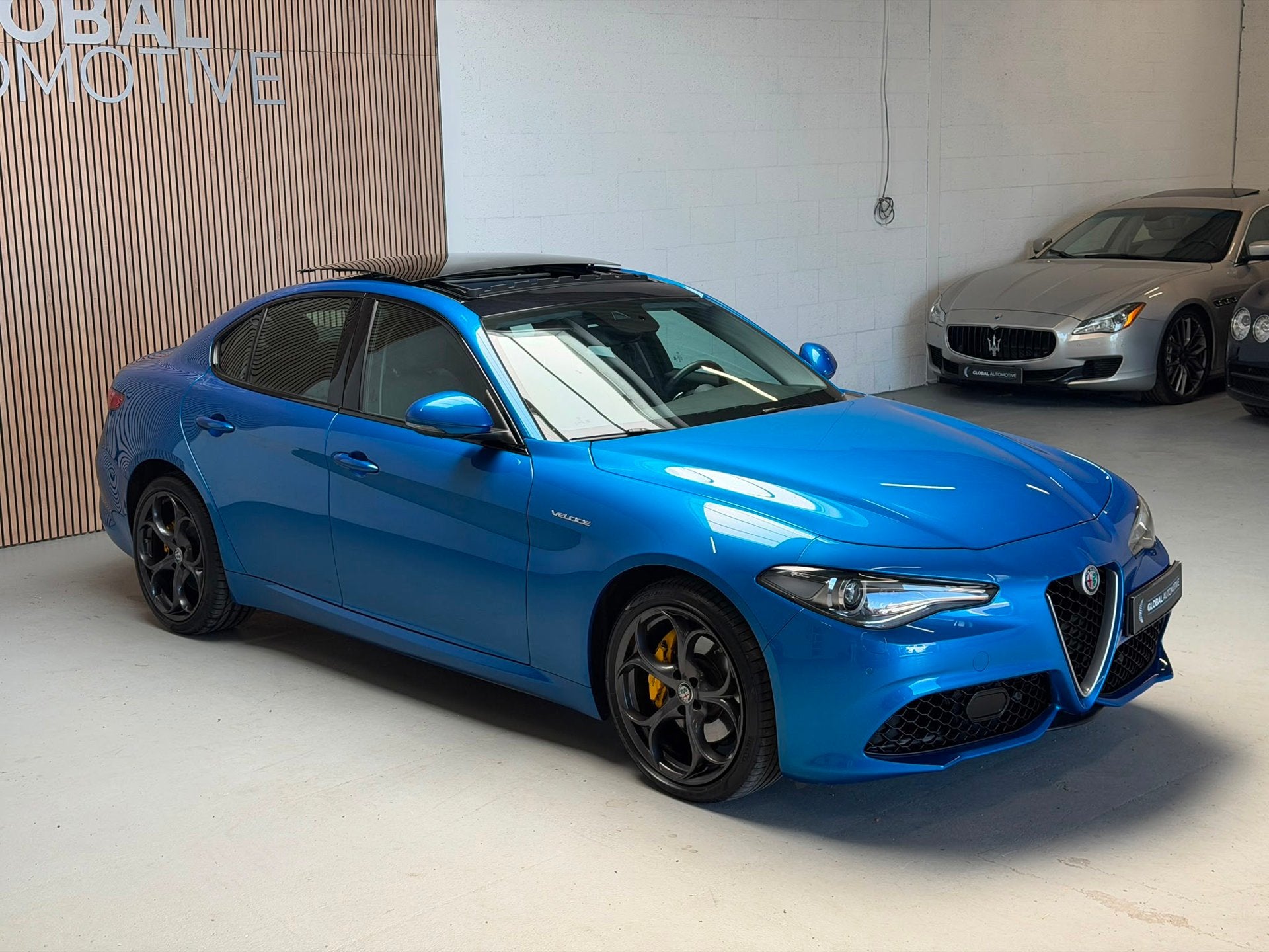 Alfa Romeo Giulia 2.0 T Veloce - SPORTSTOELEN - PANODAK - 19, Auto's, Alfa Romeo, Automaat, Dealer onderhouden, Achterwielaandrijving