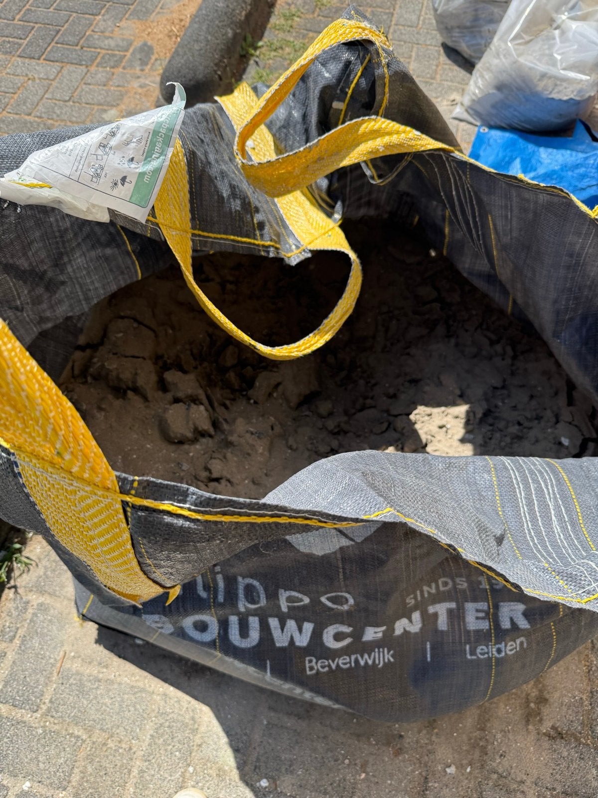Gratis zand af te halen (ongeveer 0,25 kuub), Ophalen, Nieuw, Ophoogzand
