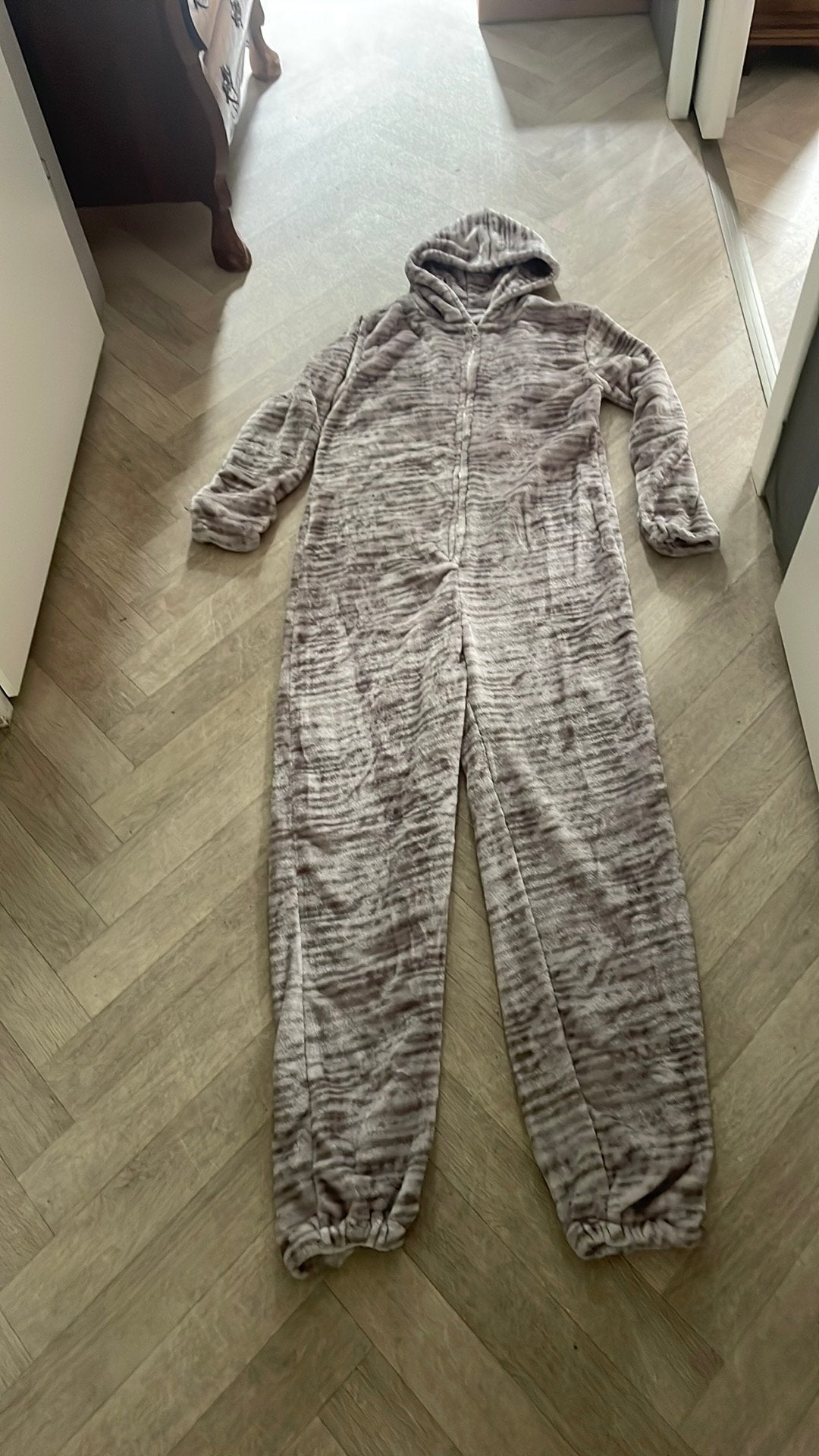 Onesie, Ophalen of Verzenden, Nieuw, Maat 42/44 (L), Grijs