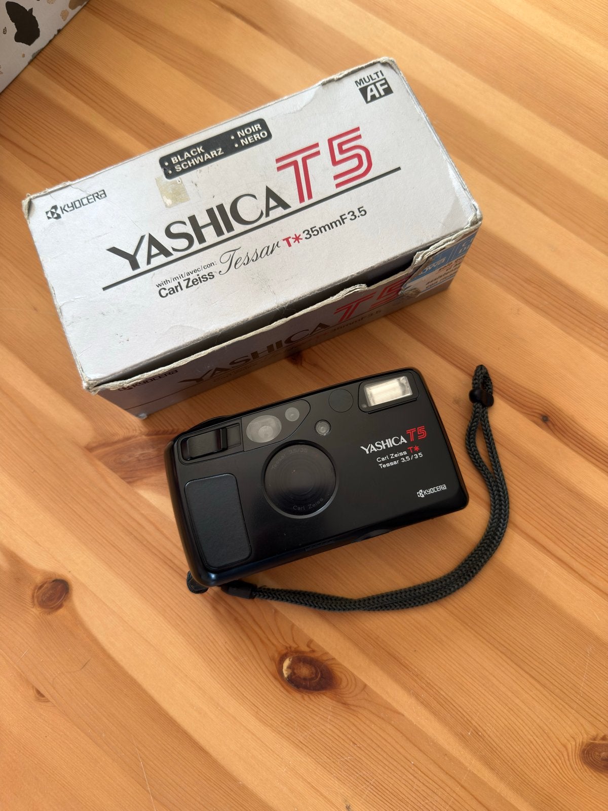 Yashica T5 met Carl Zeiss Tessar 35mm F3.5 compact camera, Audio, Tv en Foto, Ophalen of Verzenden, Gebruikt, Compact, Overige Merken