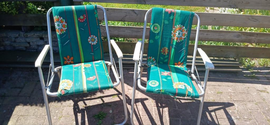 2 Vintage Campingstoelen - Groen met Bloemenprint, Ophalen of Verzenden, Gebruikt, Metaal, Overige typen