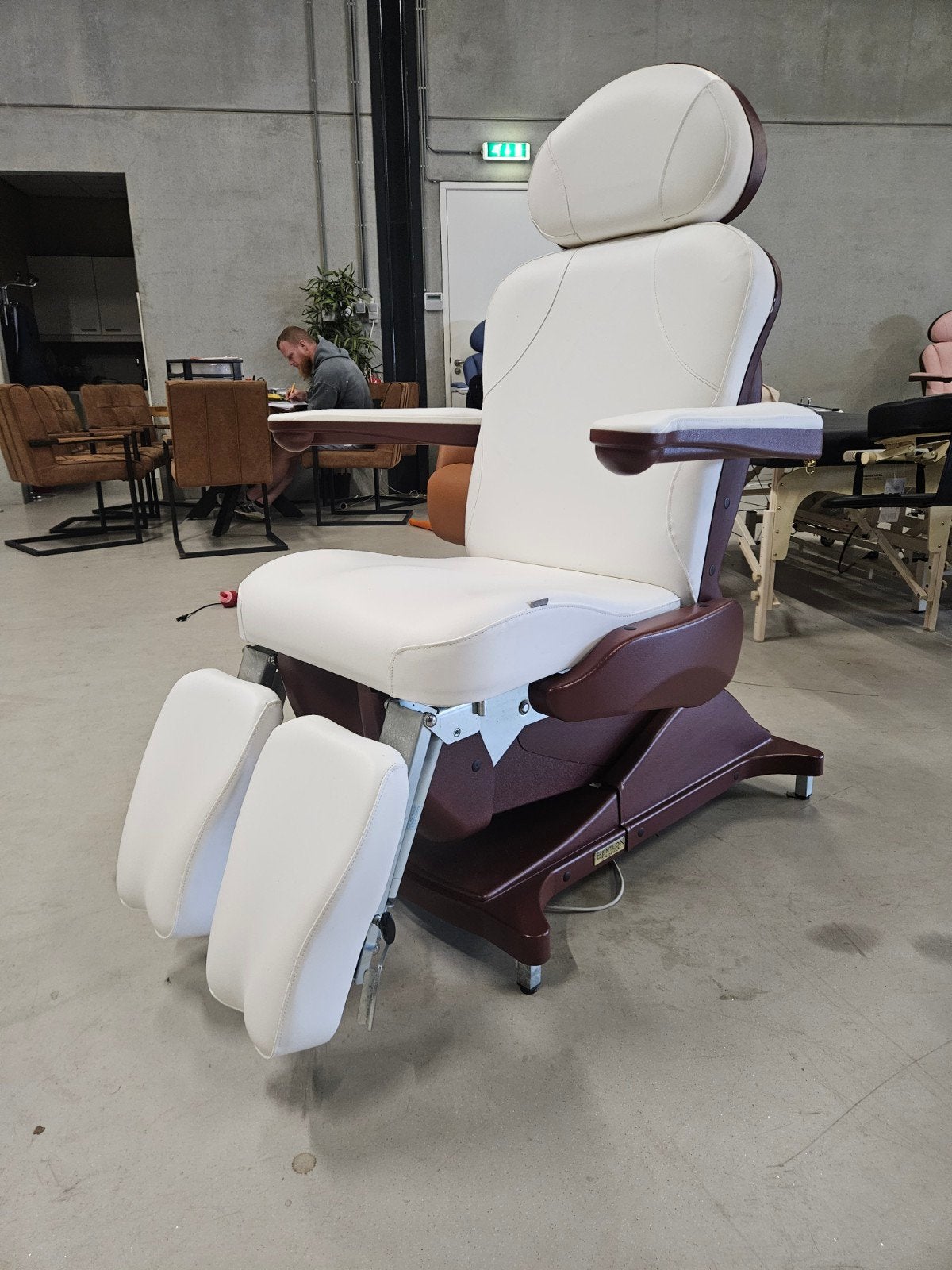 Bentlon Pedicurestoel ZGAN Elektrisch verstelbaar pedicure, Ophalen of Verzenden, Zo goed als nieuw, Massagestoel of Kussen