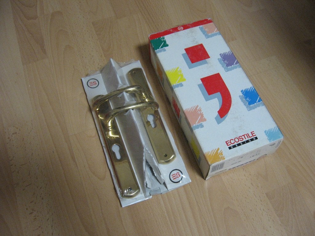 1 paar Ecostile messing deurkrukken op langschild PC 55 mm., Ophalen of Verzenden, Nieuw, Chroom, Slot