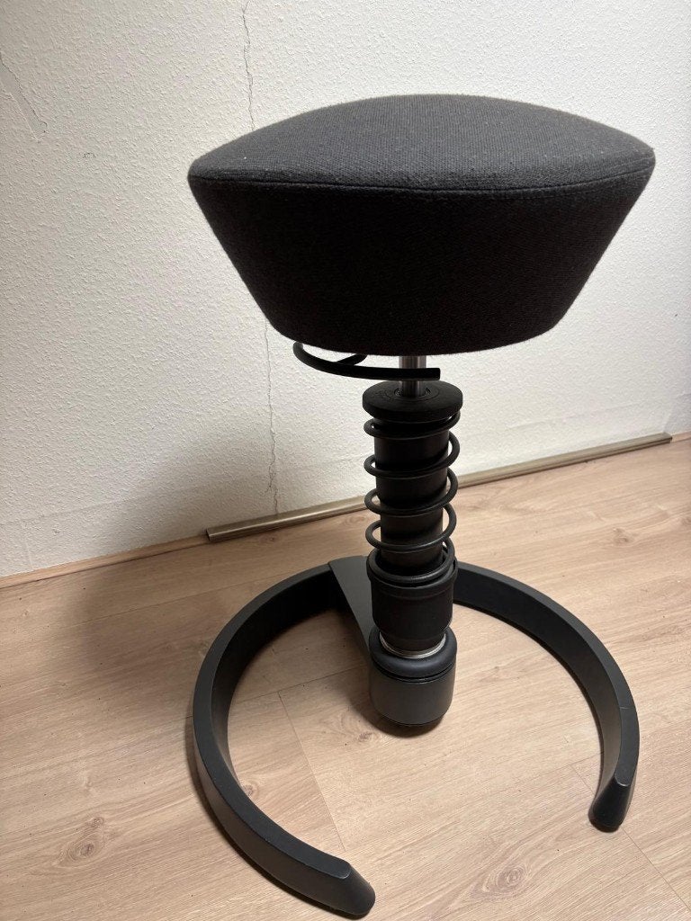 Swopper Aeris ergonomische kruk Zwart, Ophalen, Zwart, Zo goed als nieuw, Bureaukruk