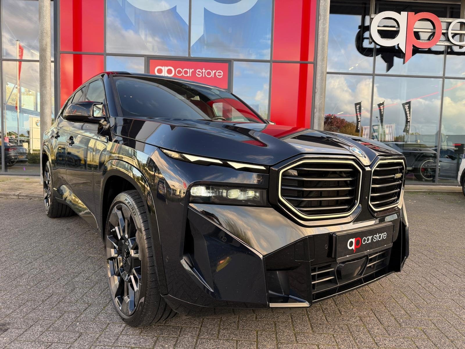 BMW XM PHEV 4.4 V8 30 kWh Vol | Head-Up | Massage Seats | Me, Auto's, Dealer onderhouden, Gebruikt, 4395 cc, Zwart