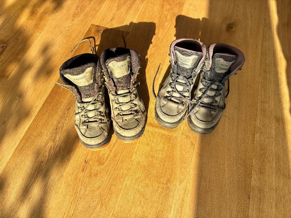 twee paar stevige wandelschoenen, Sport en Fitness, Ophalen, Gebruikt, Schoenen