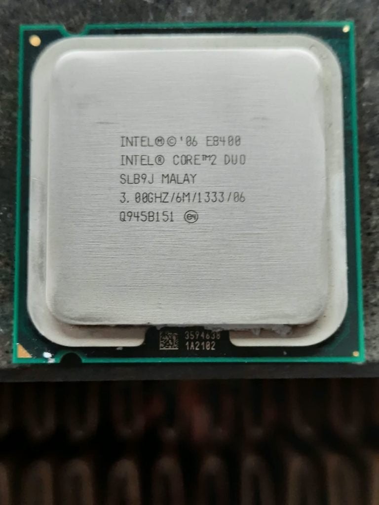 Intel E8400 CPU // Socket 775 // 10 €, Computers en Software, Ophalen, Gebruikt, 2 tot 3 Ghz, Socket 775