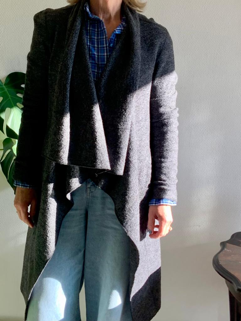 LANGERCHEN designer wollen  driekwart vest. Maat S, Ophalen of Verzenden, Zo goed als nieuw, Maat 38/40 (M), Grijs