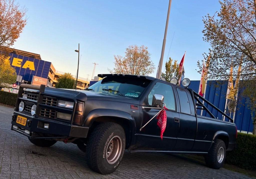 Chevrolet C20 1988, Automaat, Achterwielaandrijving, Chevrolet, Zwart