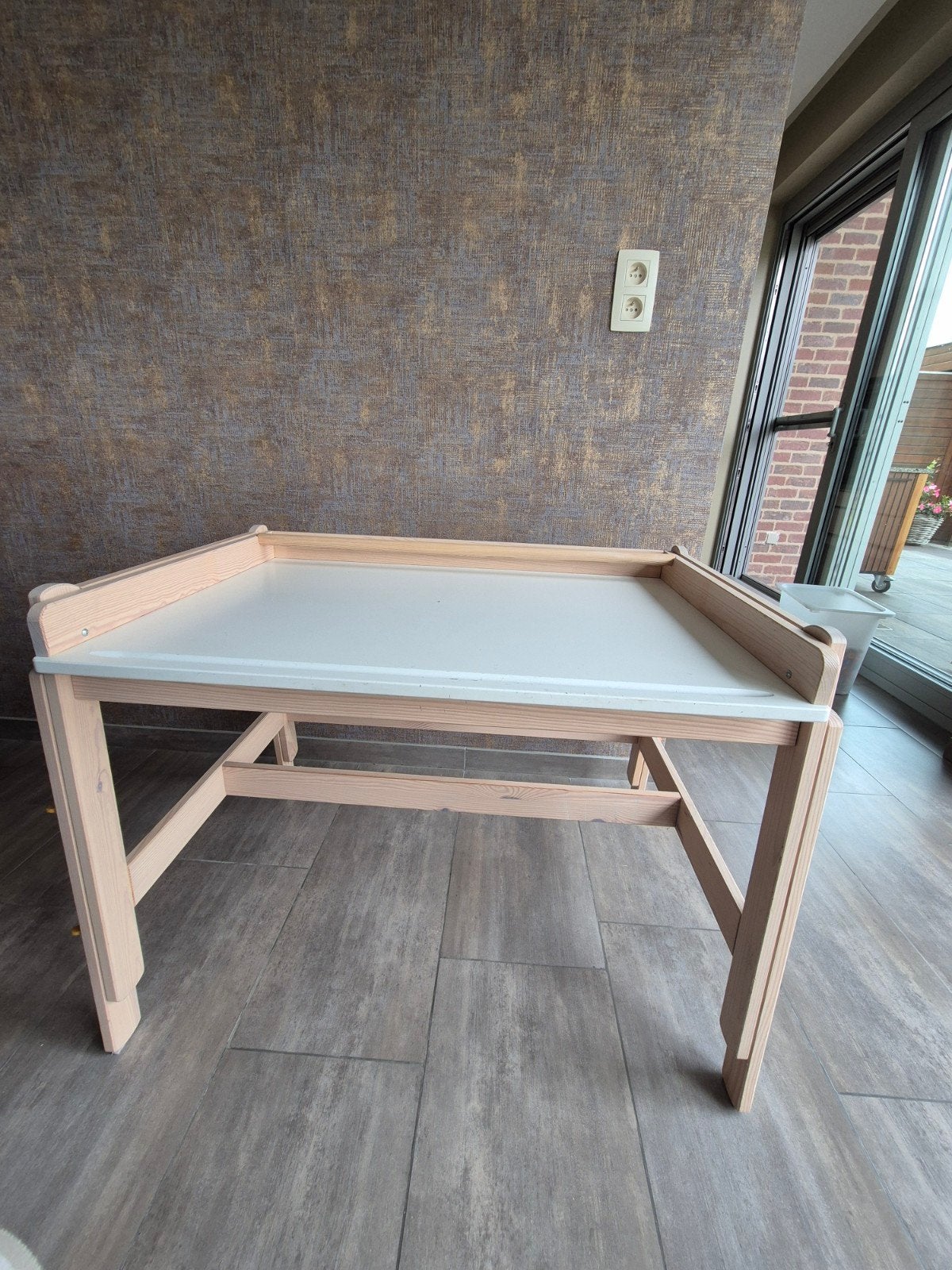 kinderbureau ikea flisat, Ophalen, Gebruikt