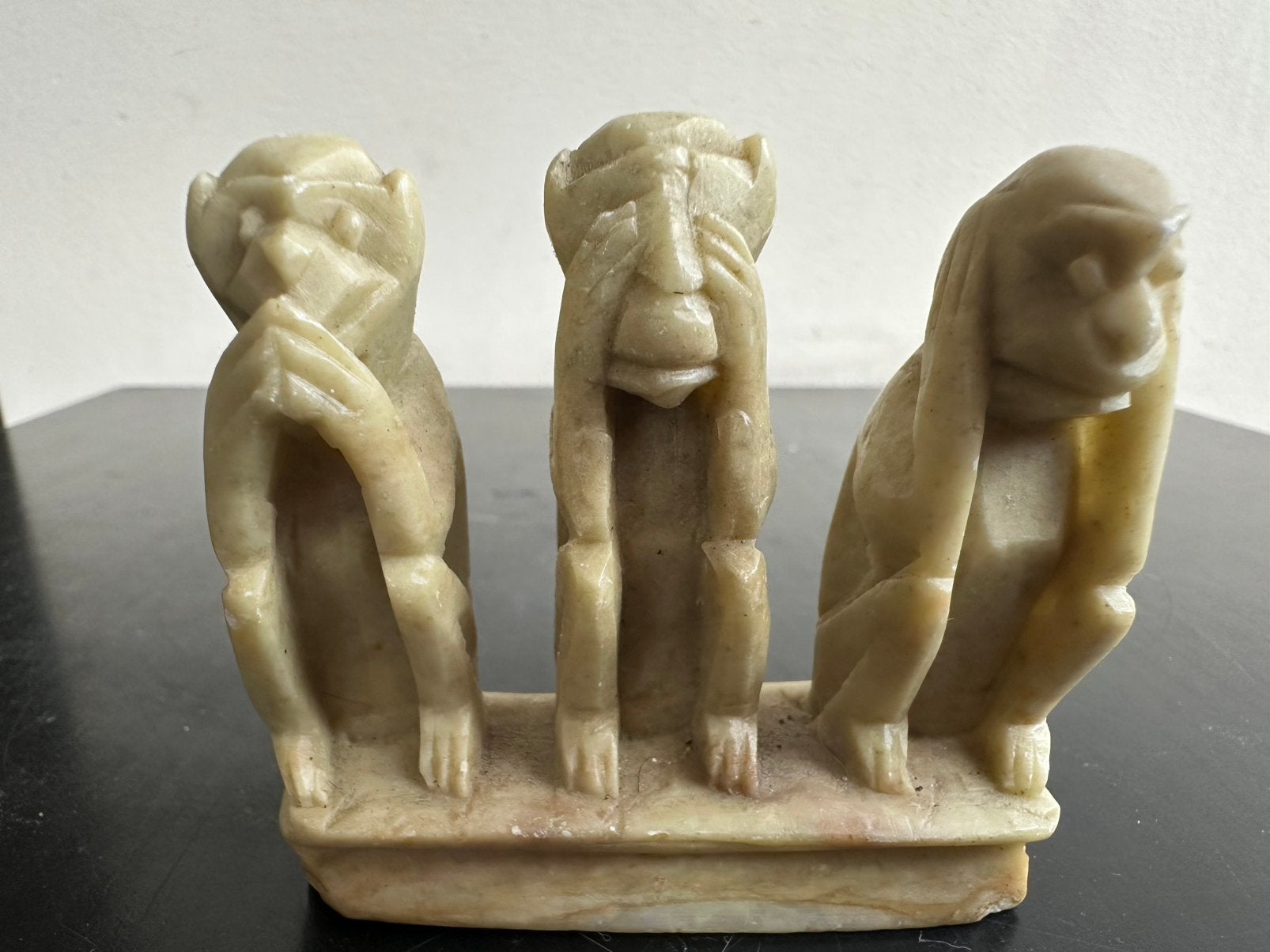 Oud Chinees speksteen Aapjes beeld 7.5/6 cm H, Ophalen of Verzenden