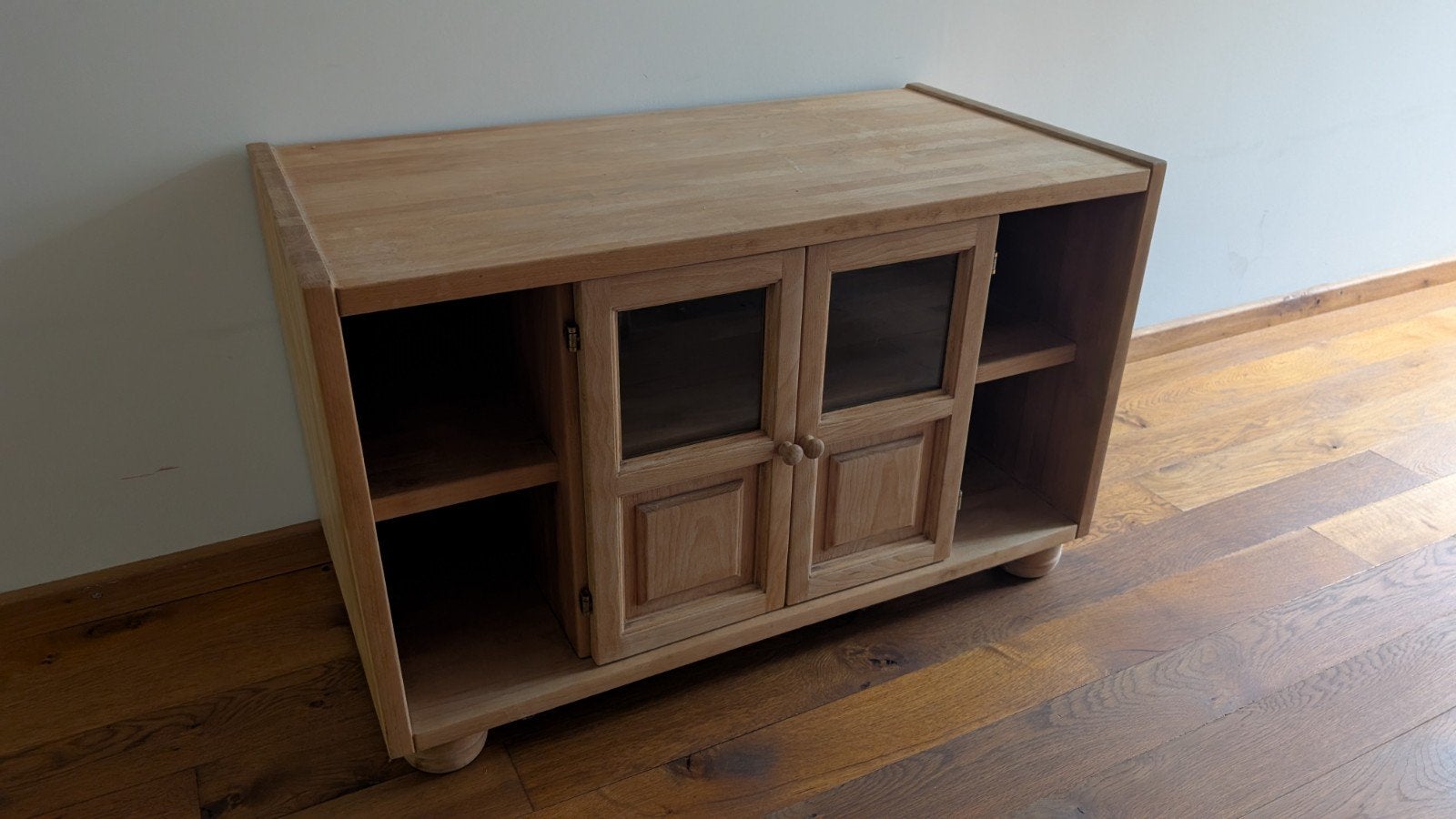 Beuken TV-meubel / Dressoir met glazen deurtjes, Ophalen, Gebruikt, Overige houtsoorten, 50 tot 100 cm
