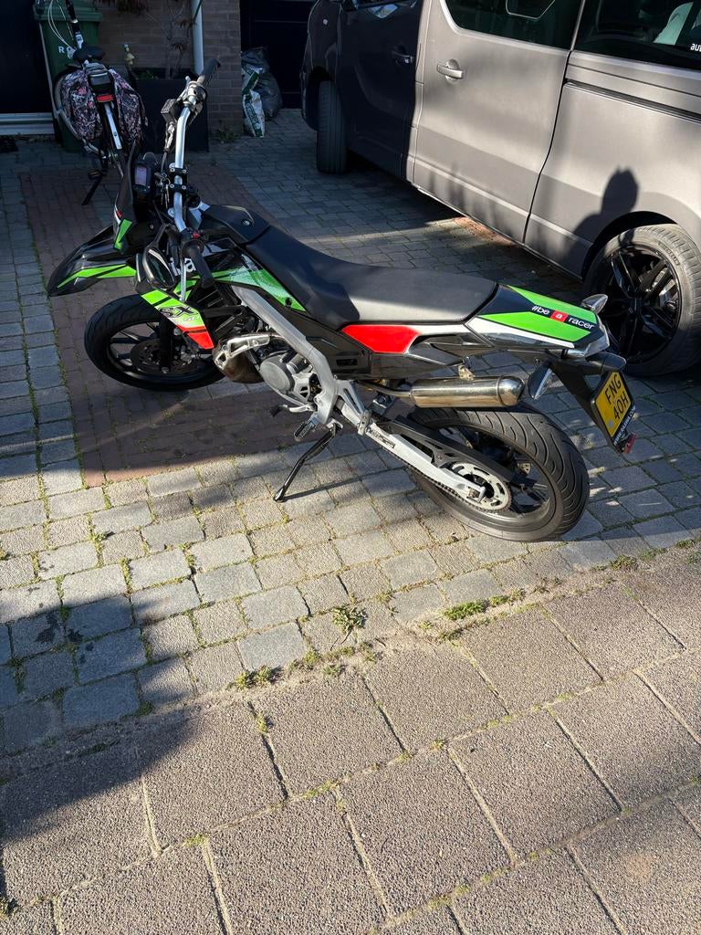Aprilia SX 50 Supermotard - Zeer Goede Staat, Ophalen, Zo goed als nieuw, Maximaal 45 km/u