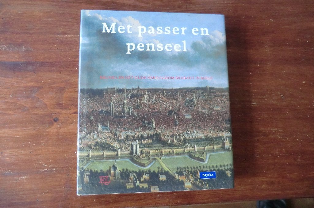 boek - Met passer en penseel - Brussel en hertogdom Brabant, Ophalen of Verzenden, Zo goed als nieuw, Schilder- en Tekenkunst
