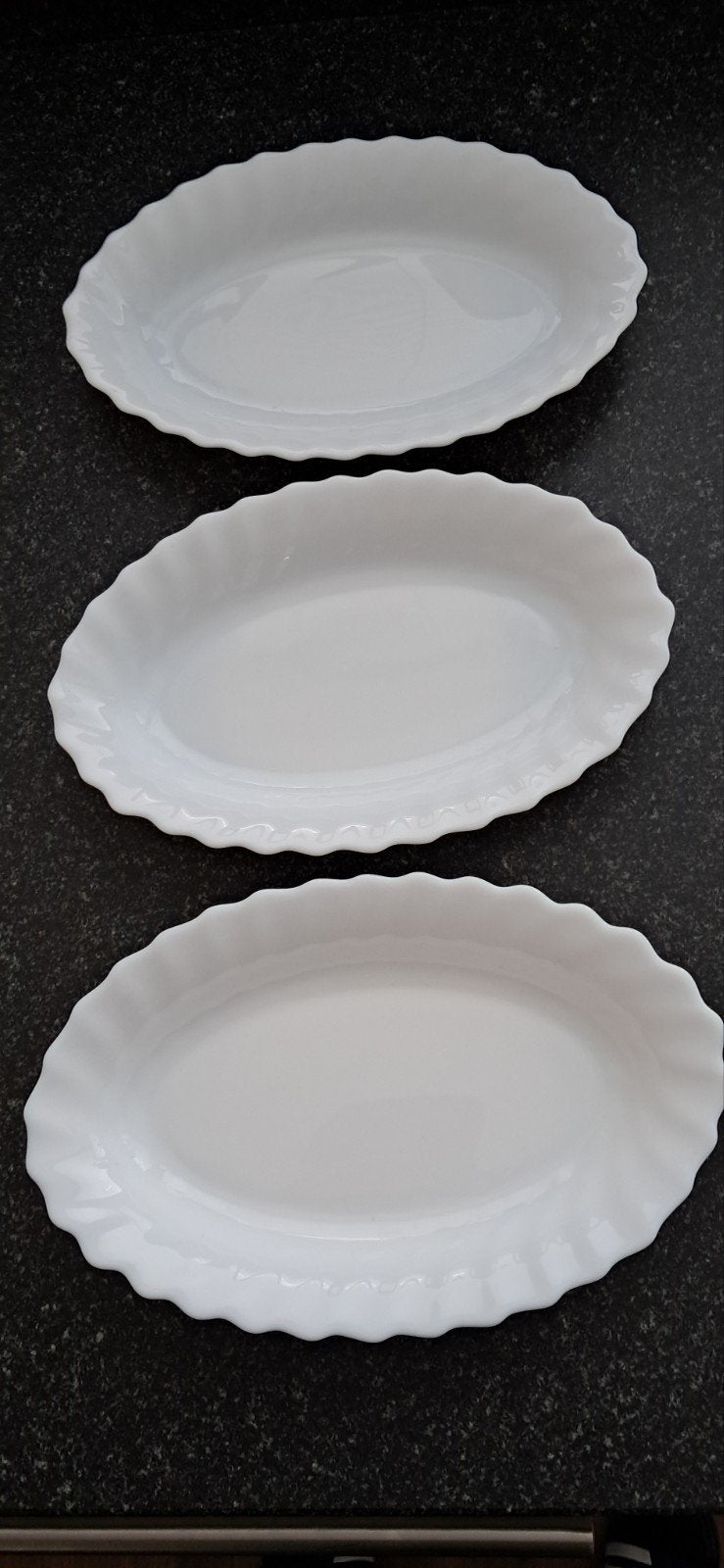 Drie arcopal schaaltjes 29x14cm, Ophalen of Verzenden