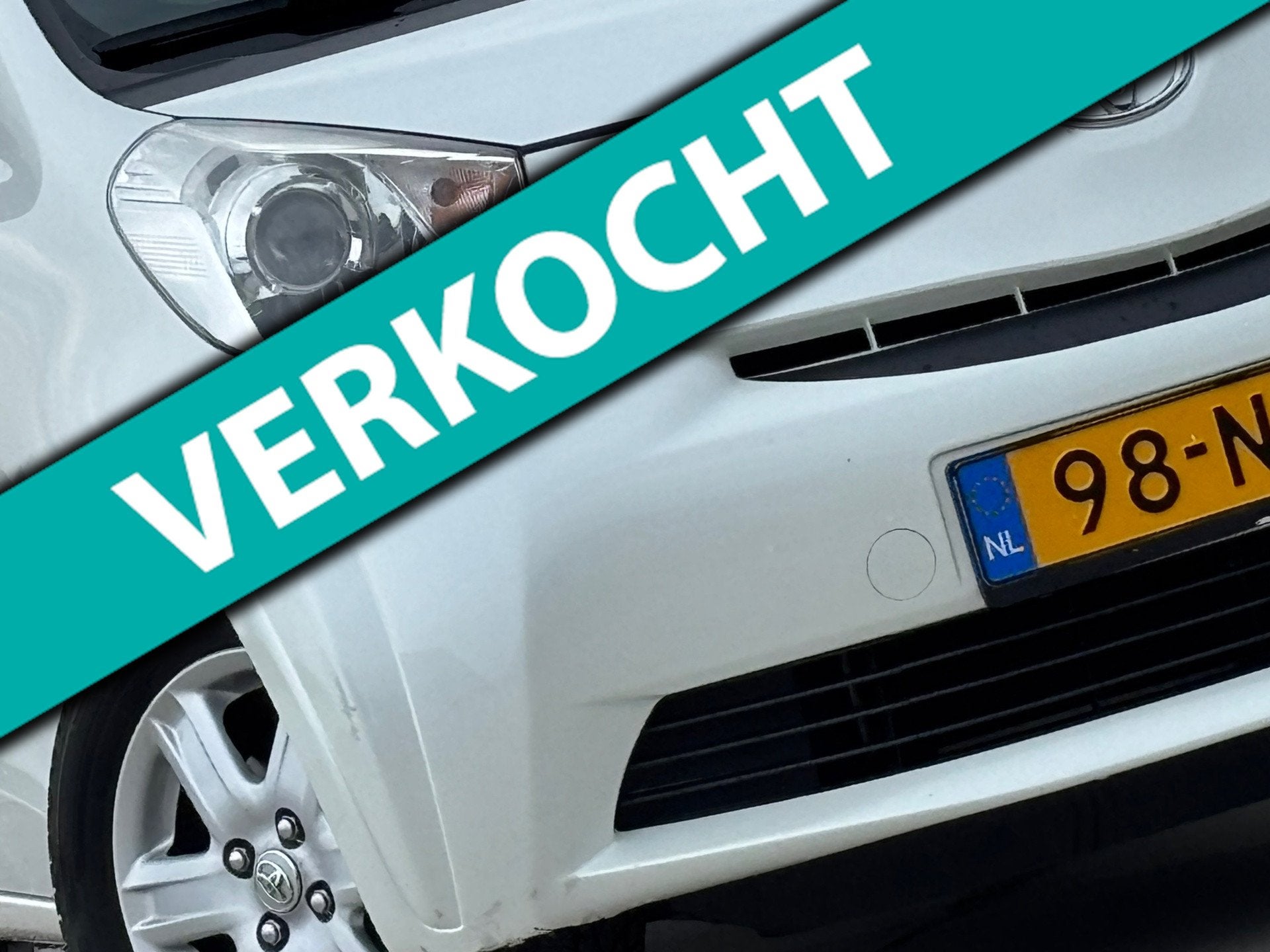 Toyota IQ 1.0 VVTi Comfort Automaat - Pearl White - 59dkm -, Auto's, Gebruikt, 4 stoelen, Leder en Stof, Euro 4