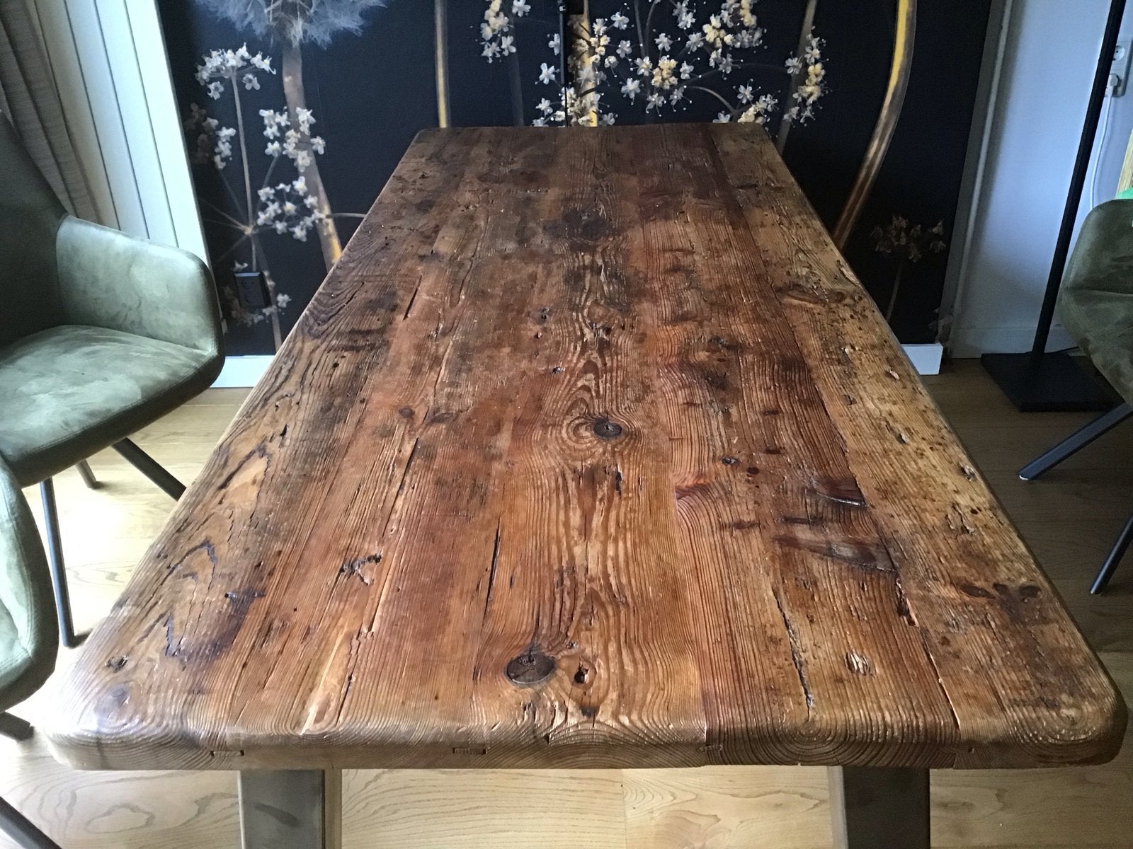 Robuuste houten eettafel met metalen onderstel, Huis en Inrichting, Tafels | Eettafels, Gebruikt, 150 tot 200 cm, Vier personen