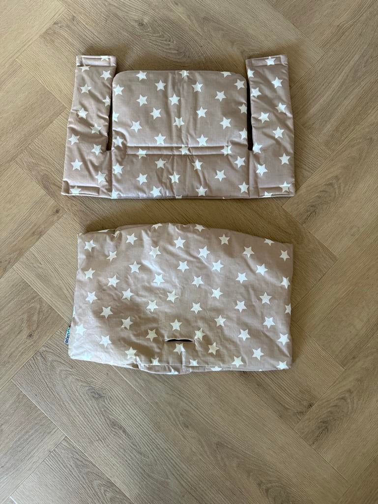 Stokke Tripp Trapp stoelverkleiner beige/wit sterren, Ophalen of Verzenden, Zo goed als nieuw, Meegroeistoel, Stoelverkleiner