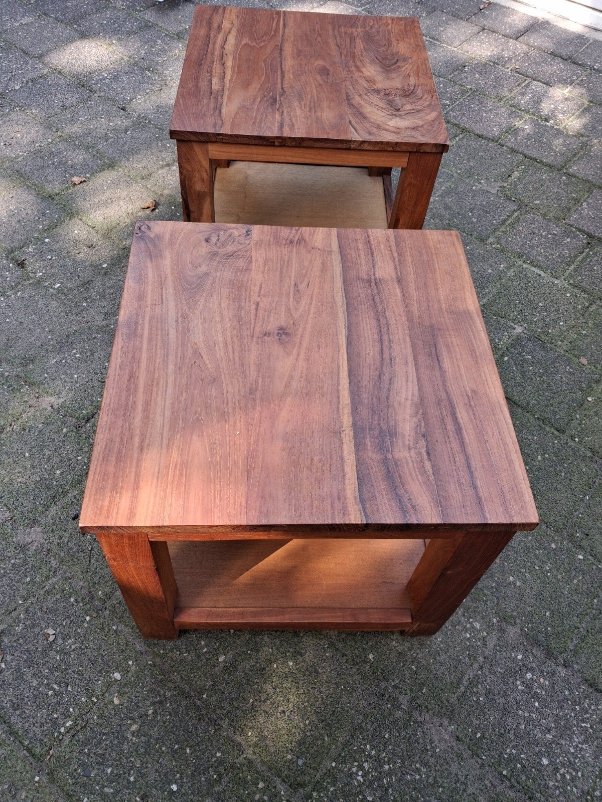2 goed onderhouden hoektafeltjes 50x50 cm, 45 tot 60 cm, Minder dan 55 cm, Vierkant, Ophalen of Verzenden