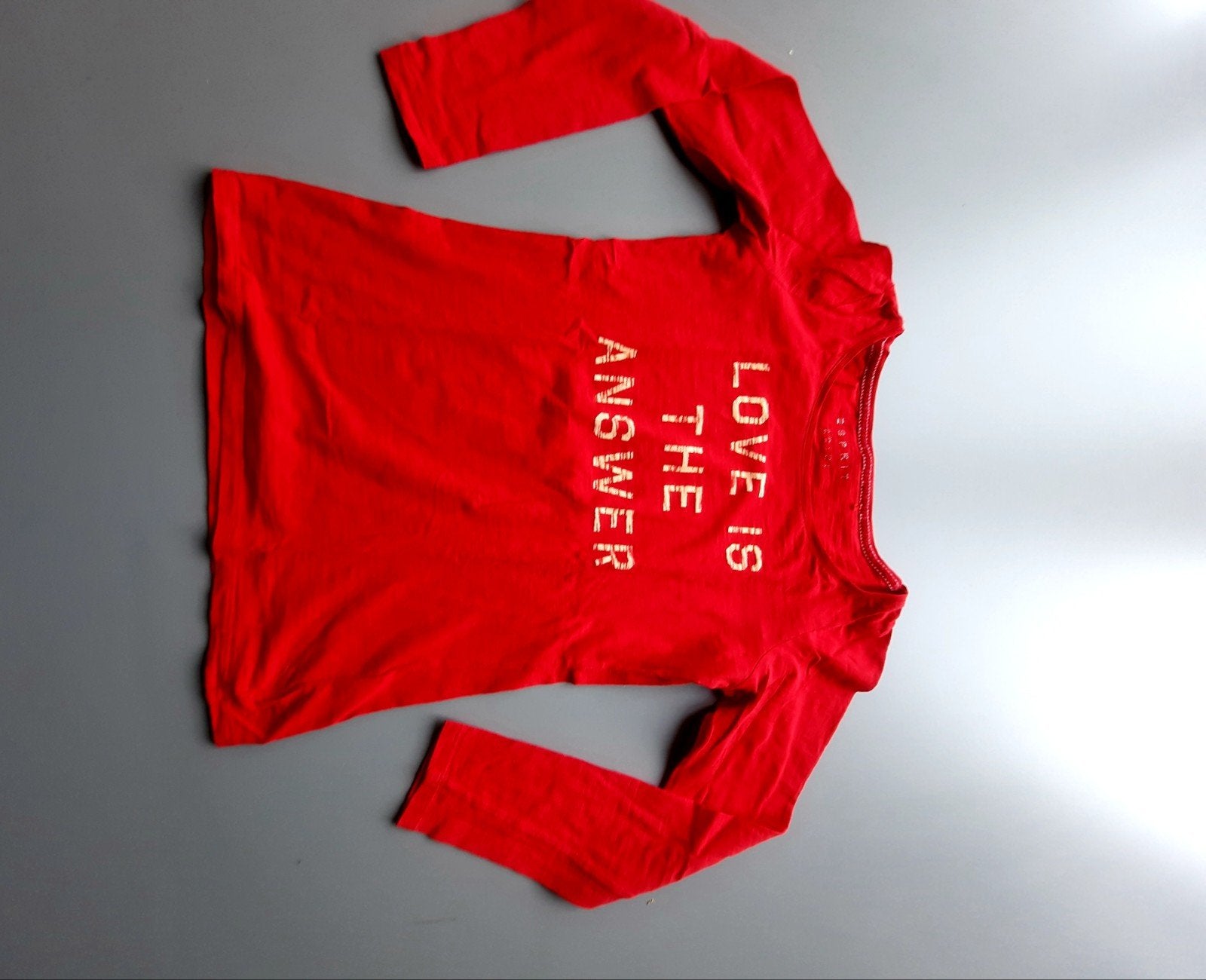 Esprit rood shirt lange mouw 'Love is the Answer' maat XS, Ophalen of Verzenden, Lange mouw, Maat 36 (S), Gedragen