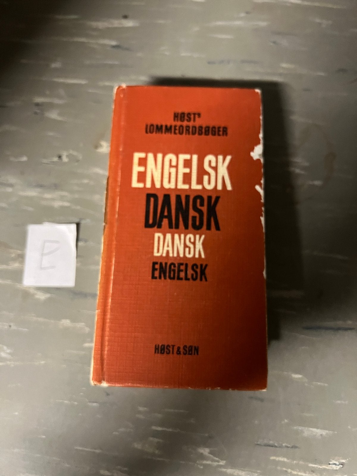 Engels-Deens woordenboek - Høst Lommeordbøger, Ophalen of Verzenden, Gelezen, Overige uitgevers, Overige talen