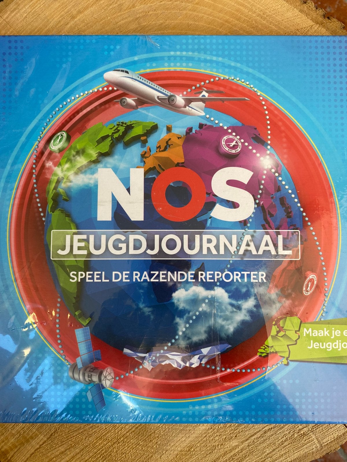 NOS Jeugdjournaal spel - Nieuw geseald!, Drie of vier spelers, Ophalen of Verzenden, Nieuw