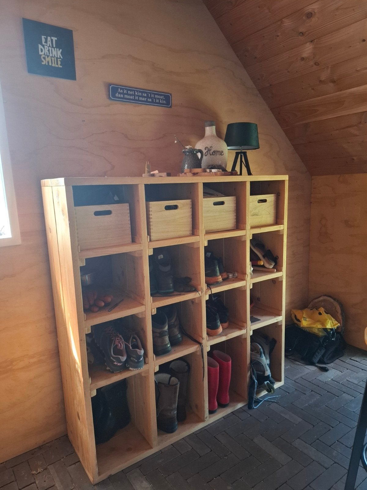 Houten schoenenrek met 16 vakken, Ophalen of Verzenden, Gebruikt