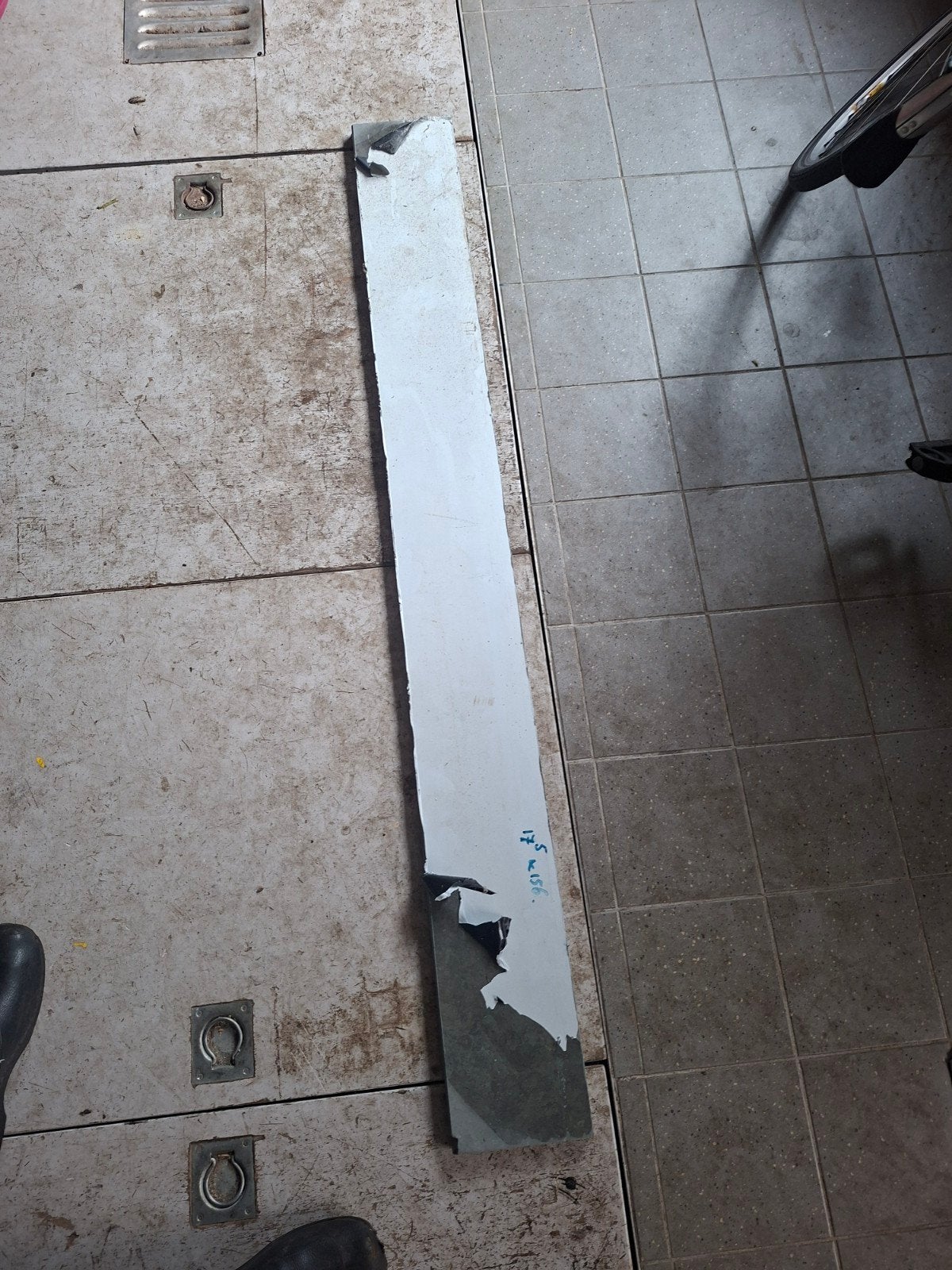 vensterbank steen 2 cm dik  17,5 x 156 cm - Gebruikt, Doe-het-zelf en Verbouw, Ophalen, Nieuw, Overige materialen, 20 tot 50 mm
